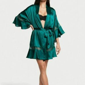 NWT VICTORIA'S SECRET Flounce rare spruce green Kimono Satin Lace Robe